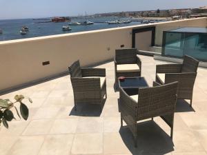 Istumisnurk majutusasutuses TOREMARE SUITE MARZAMEMI