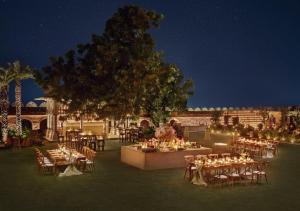 Six Senses Fort Barwara Sawai Madhopur外面的花园