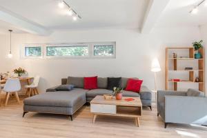 Posedenie v ubytovaní VacationClub – Szklarska Park VacationHome 4 + 27 fotografií