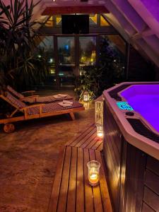 Bazén v ubytování Rysy Boutique Hotel nebo v jeho okolí