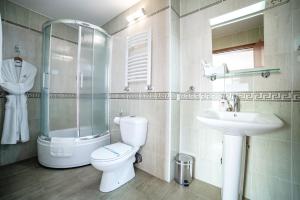 Koupelna v ubytování Hotel Novi Sad