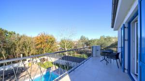Balkón nebo terasa v ubytování Luxury Villa Valentina with SPA zone and outdoor pool, near the sea