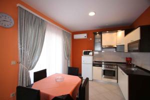 Dapur atau dapur kecil di Apartment Soline 4 +21 gambar