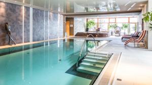 Bazén v ubytování Hotel OTP Birkenhof nebo v jeho okolí