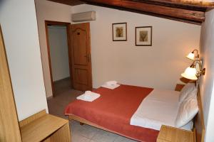 Postel nebo postele na pokoji v ubytování Castri Hotel + 37 fotografií