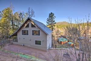Gallery image of Cabin 404 - Payson Getaway with Deck and Mtn Views! in Payson