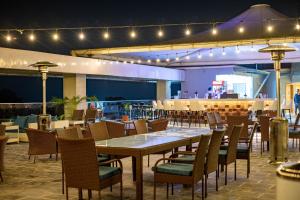 Restaurace v ubytování Hotel Siraichuli