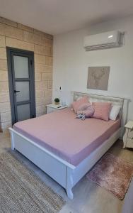 Легло или легла в стая в ויקטוריה - סוויטת הגן