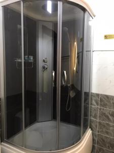 EMIR PLAZA HOTEL tesisinde bir banyo