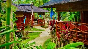 גינה חיצונית ב-Camotes-Hidden-Huts