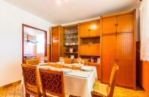 Kuchyň nebo kuchyňský kout v ubytování Holiday Home Grande