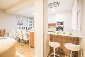 Kuchyň nebo kuchyňský kout v ubytování Hípica Apartment Granada + 37 fotografií