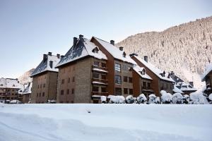Val de Ruda Luxe 67 by FeelFree Rentals during the winter