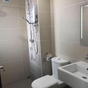 Fotografie z fotogalerie ubytování Emira Residence Sek 13 Shah Alam Wi-Fi Netflix v destinaci Shah Alam