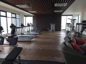 The fitness centre and/or fitness facilities at Emira Residence Sek 13 Shah Alam Wi-Fi Netflix