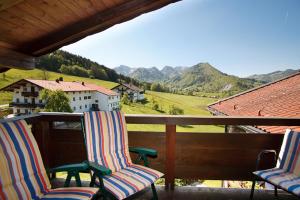 Ein allgemeiner Bergblick oder ein Berglick von der Ferienwohnung aus