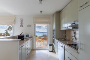 Kuchyňa alebo kuchynka v ubytovaní Altea Hills Villa Noruega