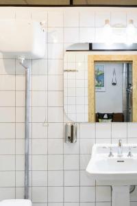 Kúpeľňa v ubytovaní MonKeys Apartments Luxury MetaLoft + 37 fotografií
