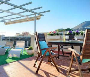 Afbeelding uit fotogalerij van New, Peña Beach Penthouse, Pool, BBQ, Sun terrace in Benalmádena