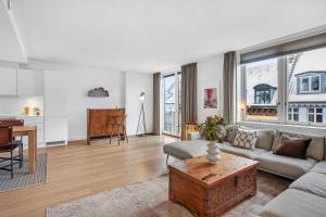 Fotografie z fotogalerie ubytování Sanders Monarch - Charming One-Bedroom Apartment With Two Balconies v Kodani