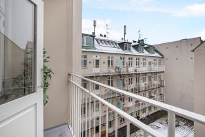 Gallery image of Sanders Monarch - Charming One-Bedroom Apartment With Two Balconies in Copenhagen