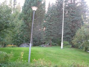 Zahrada ubytování Laajavuoren majapaikka — Condo in Laajavuori