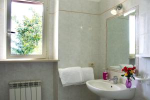 Koupelna v ubytování Agriturismo LA FATA