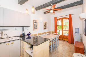 Η κουζίνα ή μικρή κουζίνα στο Ta Tumas