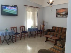 Μια τηλεόραση ή/και κέντρο ψυχαγωγίας στο Hotel Asteria