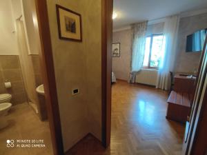 Kúpeľňa v ubytovaní Da Ronald ... A Pian Del Papa + 37 fotografií