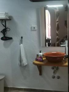 Łazienka w obiekcie Casita Rural con Jacuzzi climatizado.