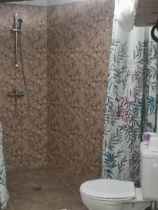 Łazienka w obiekcie Casita Rural con Jacuzzi climatizado.