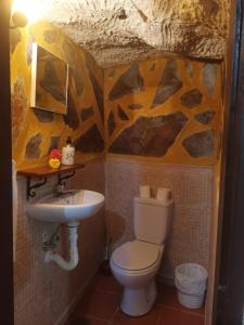 Łazienka w obiekcie Casita Rural con Jacuzzi climatizado.