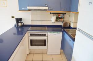 Kuchnia lub aneks kuchenny w obiekcie Casa Maresía Las Moreras con Vista Mar en primera linea y Piscina compartida