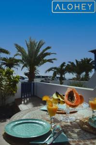 Zdjęcie z galerii obiektu Casa Maresía Las Moreras con Vista Mar en primera linea y Piscina compartida w mieście Playa Blanca