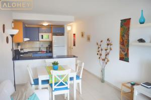 Zdjęcie z galerii obiektu Casa Maresía Las Moreras con Vista Mar en primera linea y Piscina compartida w mieście Playa Blanca