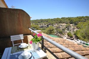 Balkon lub taras w obiekcie Houm Villa Cala Pi