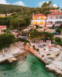 Gallery image of Kefalonia Original Villas - Villa Alexander Beachfront in Fiskardho
