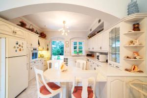 Gallery image of Kefalonia Original Villas - Villa Alexander Beachfront in Fiskardho +20 photos
