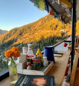 山景或在豪华帐篷看到的山景