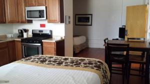 Η κουζίνα ή μικρή κουζίνα στο Sage Motel