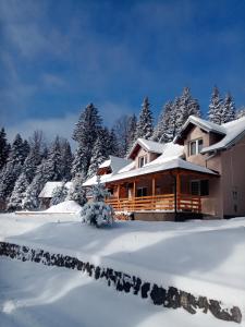 Vila Tutić Apartman 1 i Apartman 2 v zimě