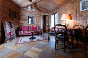 A seating area at Hotel Villa Rina