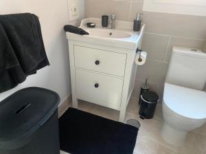 Kúpeľňa v ubytovaní Manilva Beach Casa de Pedro