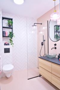 Ένα μπάνιο στο Apartament Alina 25