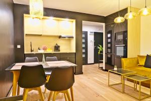 Η κουζίνα ή μικρή κουζίνα στο Apartament Alina 25