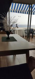 Foto da galeria de Vv casafaromar oceanfront comfort em Morro del Jable