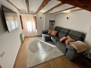 Khu vực ghế ngồi tại VILLA SOL Casa con cueva privada y vistas a la Iglesia