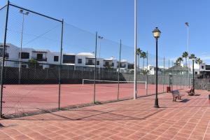 Tenis a/nebo squash v ubytování Casa Los Alisios Lanzarote nebo okolí