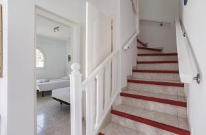 Zdjęcie z galerii obiektu Galera Beach Boutique Art Villas with Private Pools, Free Wifi & BBQ, Corralejo by Amazzzing Travel w Corralejo